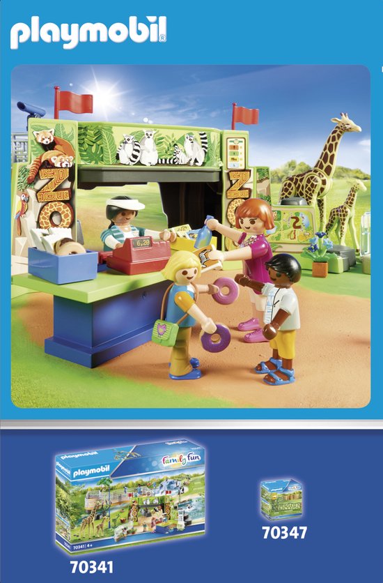 Playmobil display met een dierentuin-scène met giraffen, een kassierster, kinderen en een alpaca speelgoedset.