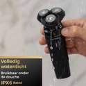 Wellshave scheerapparaat wordt onder de kraan schoongemaakt, volledig waterdicht.