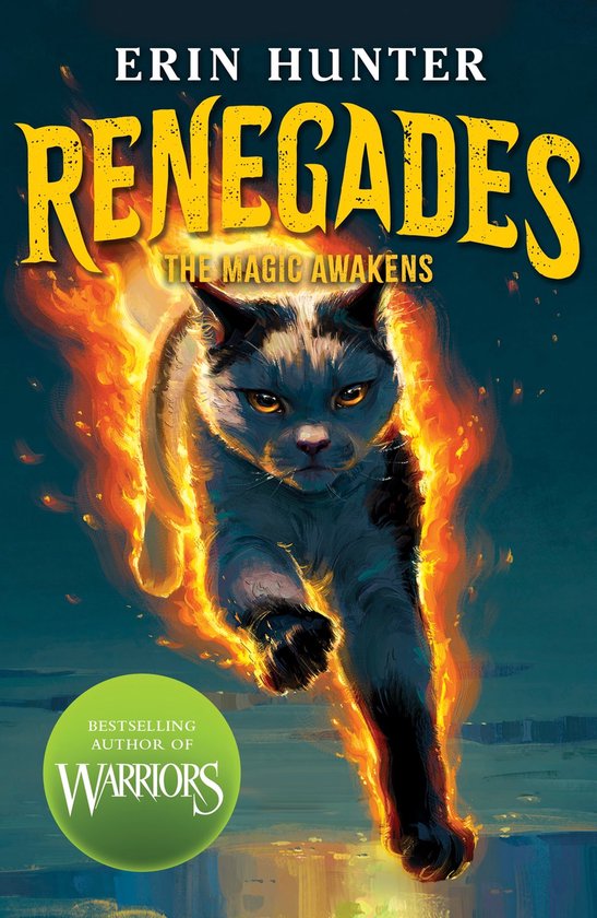 Un chat gris tacheté de noir aux yeux jaunes court entouré de flammes. Titre : RENEGADES, The Magic Awakens.