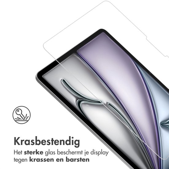 Schermprotector op een tablet. Tekst: Krasbestendig. Het sterke glas beschermt je display tegen krassen en barsten.
