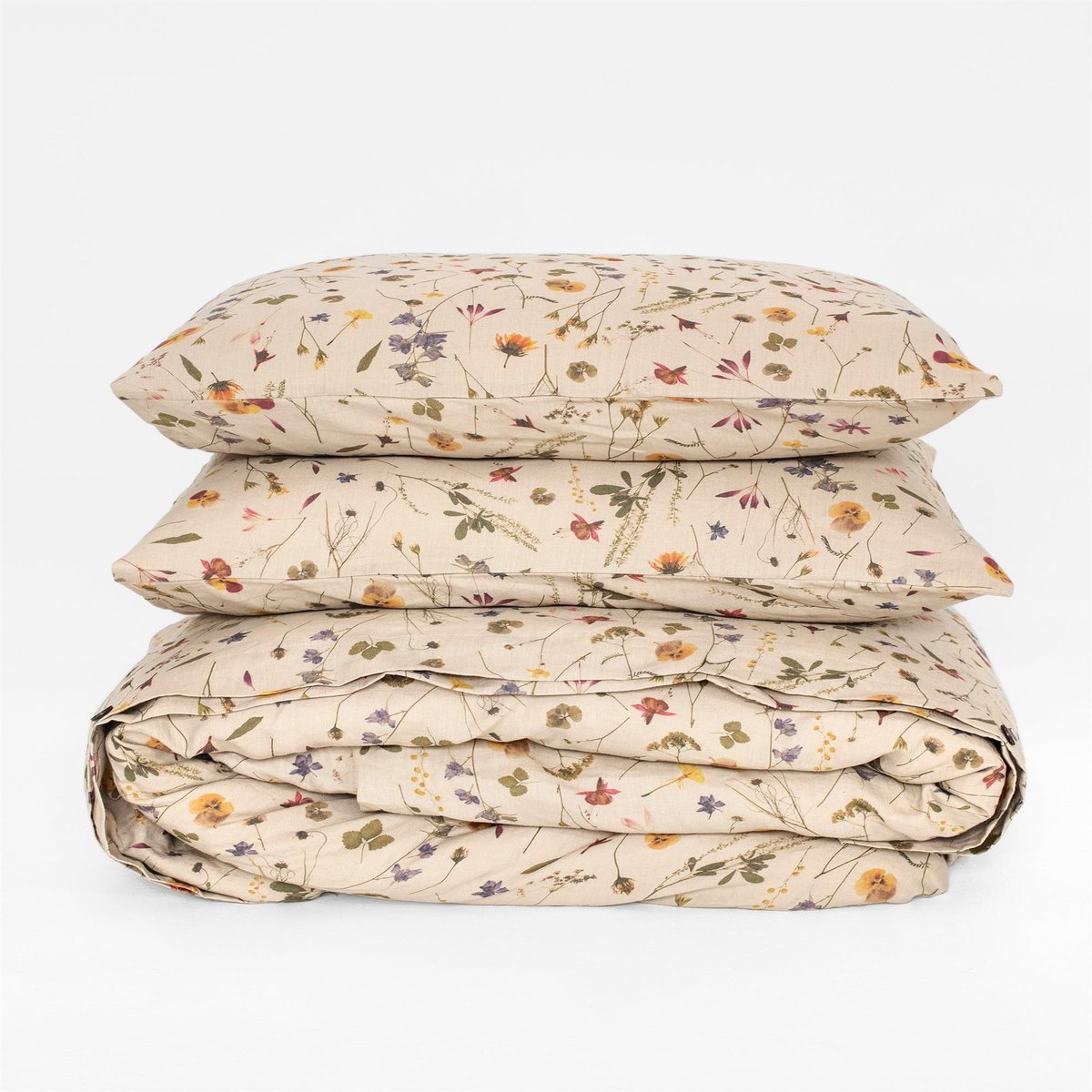 Unyqoos Chic botanisch bloemen beddengoedset met ritssluiting en kussenslopen beige