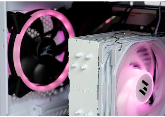 Ventilateurs éclairés en rose et un refroidisseur de CPU ZALMAN blanc dans une tour d'ordinateur.