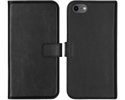 Selencia Hoesje - Geschikt voor Apple iPhone SE (2022) / SE (2020) / 8 / 7 / 6s / 6 - Echt Lederen Bookcase - Zwart