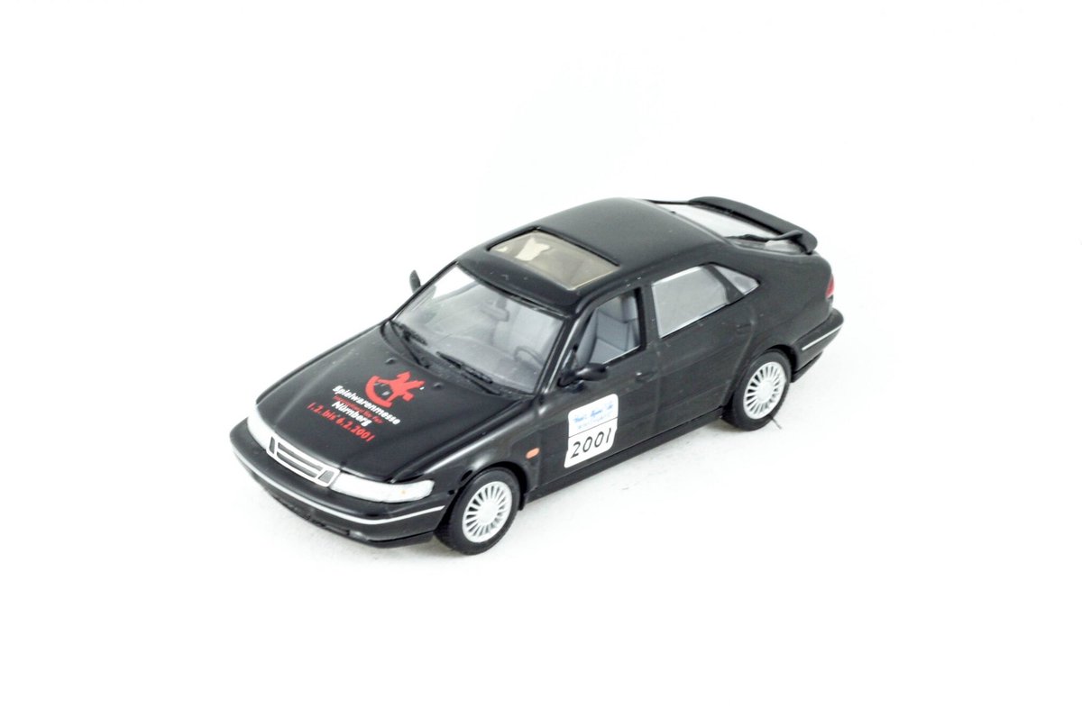 Saab 900 Saloon 1995 Spielwarenmesse Nürnberg 2001 - 1:43 - Minichamps