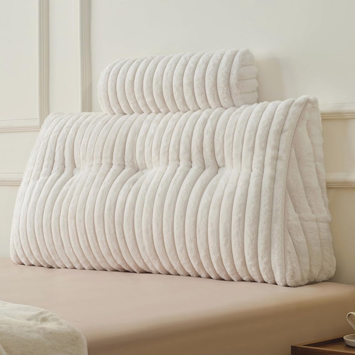 Wigvormig Leeskussen voor Bed en Bank