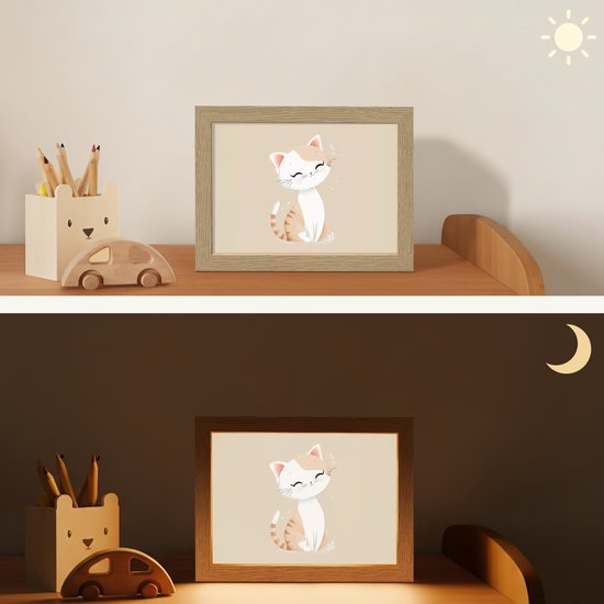 Nachtlampje 20x15 cm - Kinder lampje - Kat - Kitten - Beige - Tafellamp kinderkamer - Slaapkamer lamp - Bedlamp kinderen - Kinderlampje stopcontact - Wandlamp babykamer - Nachtlampjes van OnlyWow — afbeelding 4