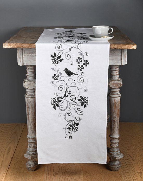 Vervaco - Loper kit - Bloemen - PN-0012995 - Borduren - Borduurpakket - Borduurpakket volwassenen - Borduurpakket kind