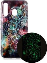 Voor Samsung Galaxy A20 Lichtgevende TPU zachte beschermhoes (Mandala Flower)