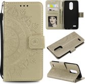 Voor LG X210 Totem Bloem Reliëf Horizontale Flip TPU + PU Leren Case met Houder & Kaartsleuven & Portemonnee (Goud)