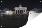 Tuindecoratie Brandenburger Tor tijdens de nacht in Duitsland - 60x40 cm - Tuinposter - Tuindoek - Buitenposter