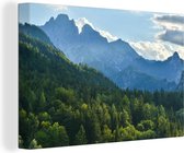 Canvas Schilderij Het beboste berglandschap van het Nationaal Park Gesäuse in Oostenrijk - 30x20 cm - Wanddecoratie