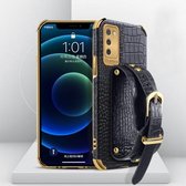 Voor Samsung Galaxy A02s (EU-versie) Gegalvaniseerde TPU-lederen tas met krokodillenpatroon met polsband (zwart)