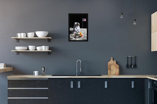 Photo encadrée - L'astronaute dans l'espace construit un cadre photo château de sable 20x30 cm - Affiche encadrée (Décoration murale salon / chambre)