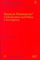 Queen's Policy Studies Series- Room to Manouevre?