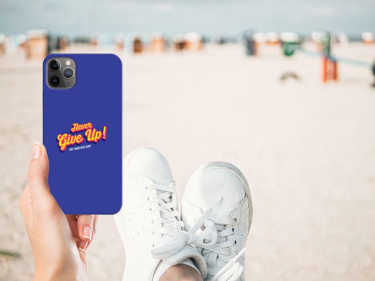 Apple iPhone 11 Pro Max Siliconen hoesje met naam Never Give Up