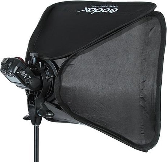Godox Stype Bracket + Softbox 50x50cm