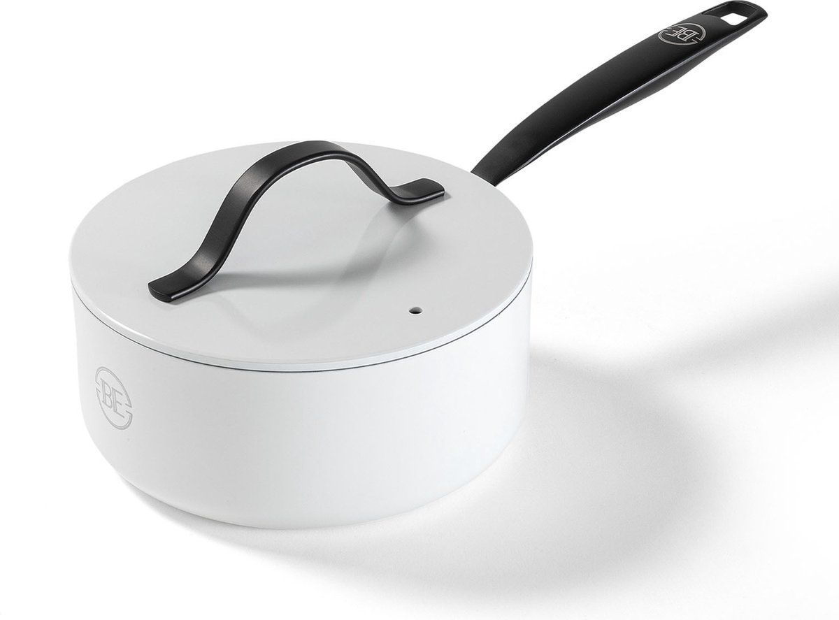 BE Living Steelpan met Deksel - Ø 18 cm - Sauspan - Keramisch - PFAS Vrij Anti Aanbak - Inductie Pan - Wit - Essential Series