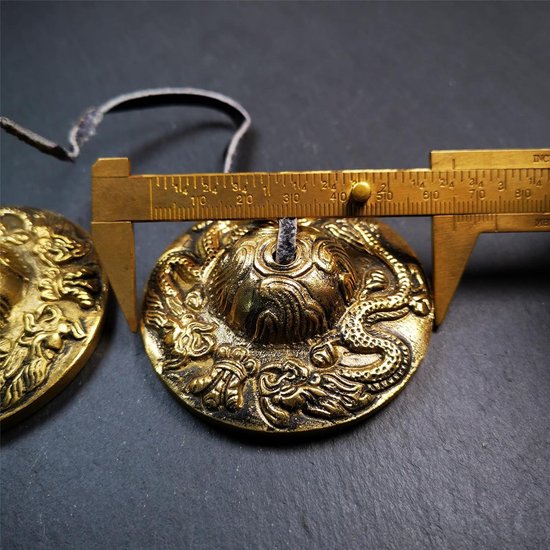 Handgemaakte Tingsha Tibetaanse Bell - 2.5in/6.2cm - Dubbele Draken - Bevordert Vrede - Chakra Genezing - Mindfulness van Dharma Store — afbeelding 2