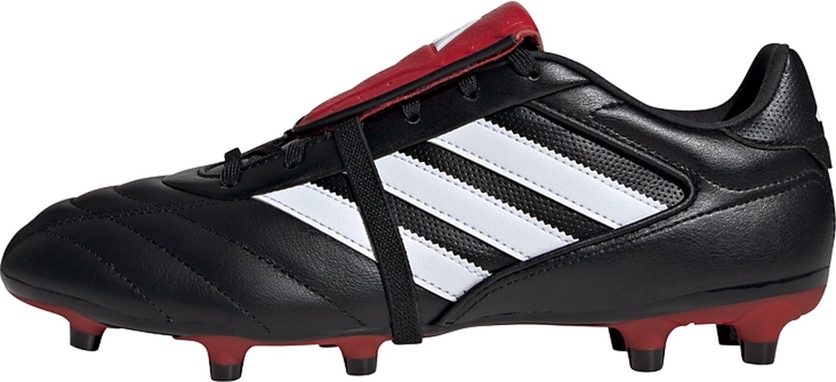Zwarte adidas Copa Gloro 2 voetbalschoenen voor dames, met runderleren bovenwerk en iconische witte strepen. Maat 42.