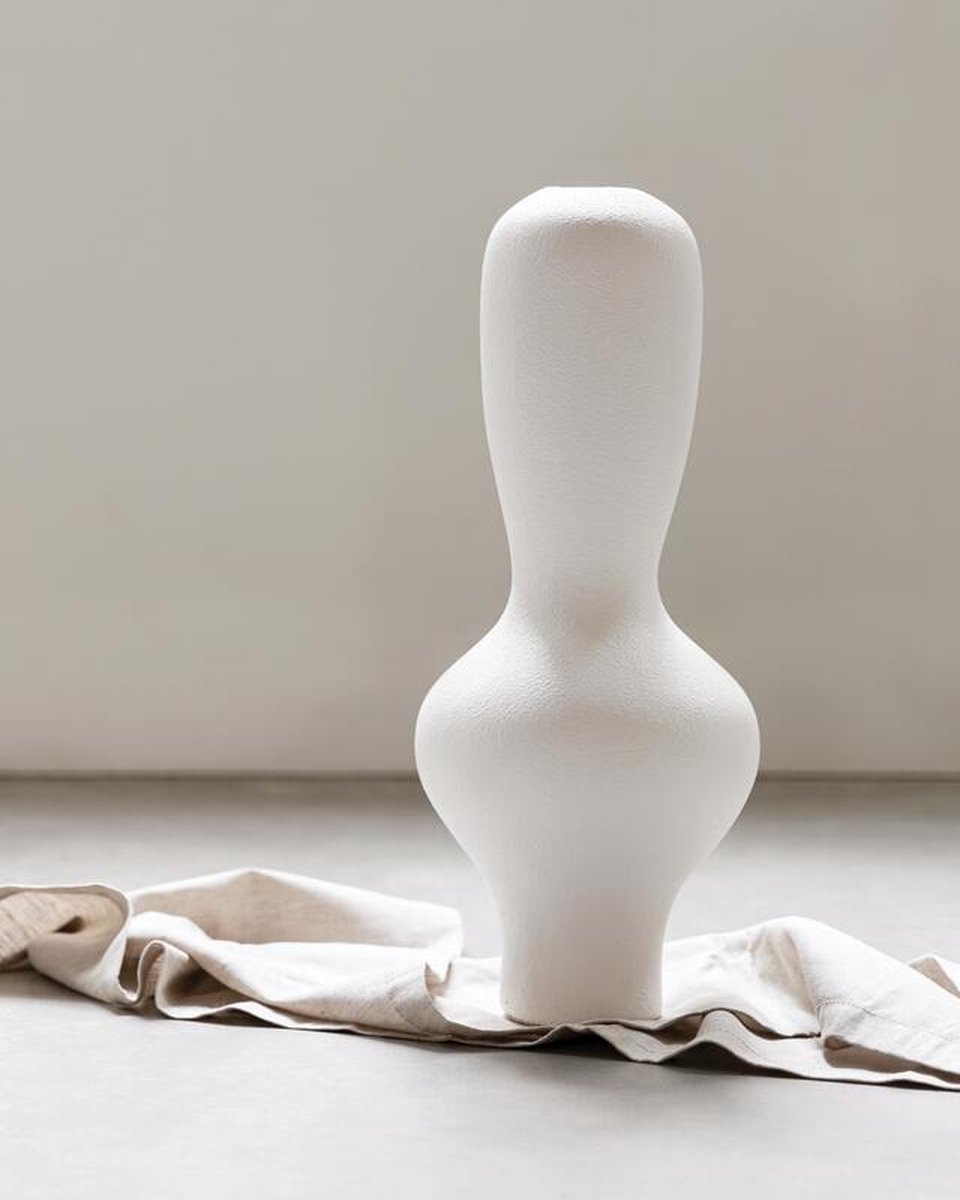 MUST Living Vase Bowling,52xØ22 cm, fiber cement white painted