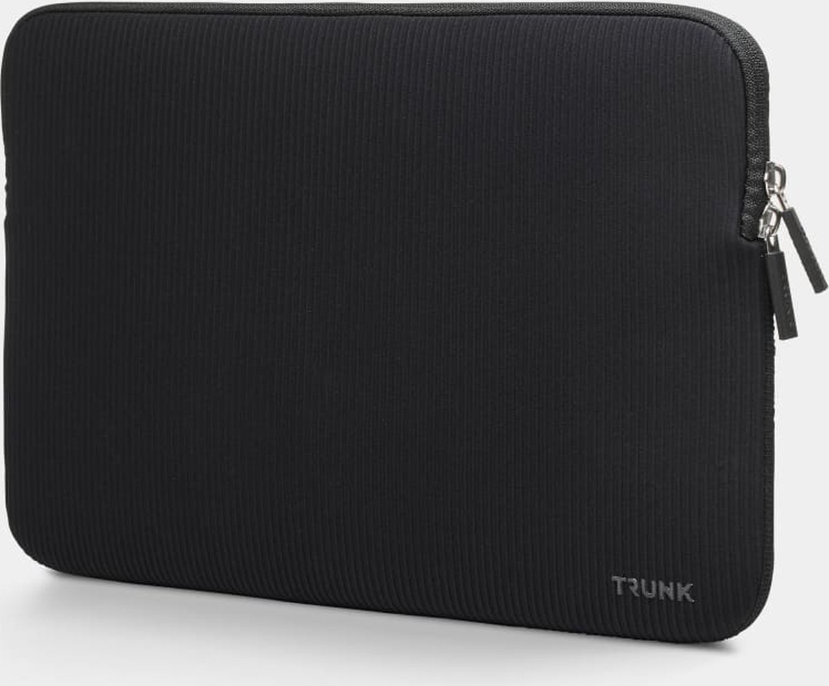 Trunk Ribbed Velvet sleeve MacBook Pro/Air/Neo 13 – Robuuste neopreen mix buitenkant – Super zacht en pluizig binnenin – Niet-krassende YKK-rits - Zwart