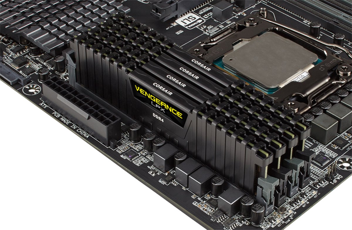 Corsair VENGEANCE ® LPX DDR4 16G 2666MHz Corsair Vengeance LPX 16 GB DDR4 2666MHz (2 x 8 GB) | bol