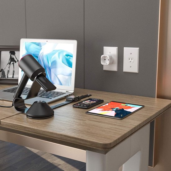 Universele wereldstekker - Reisstekker - Internationele Reisadapter - USB-C en USB-A - 150 Landen - Amerika (USA) - Engeland (UK) - Azië - Europa - Afrika - Wereldstekker lichtgewicht - Zwart