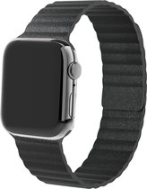 Strap-it Leren Loop band - Geschikt voor Apple Watch bandje - Series 1/2/3/4/5/6/7/8/9/SE - Zwart - Leer bandje met magneet sluiting - Magnetisch iWatch bandje voor maat: 38 mm 40 mm 41 mm