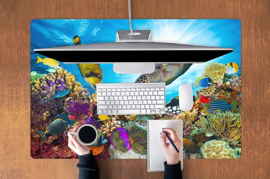 Muismat XXL 120x80 cm - Bureau onderlegger - Bureau mat Schildpad - Zee - Koraal - Bureaumat - Gaming mousepad xl - Bureaulegger groot - Computer deskmat