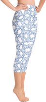 Sportlegging - Capri 3/4 - design Grace in Lace - High Waist - Dry Fit - High Performance - 4way stretch - unieke print - UPF 50+ - Hardloop - Yoga - Fitness - Dans  - Pilates - Training - sportbroek - wit klassiekblauw - maat M