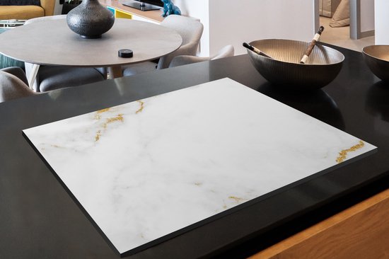 KitchenYeah® Inductie beschermer 80.2x52.2 cm - Marmer print - Goud - Wit - Luxe - Kookplaataccessoires - Afdekplaat voor kookplaat - Inductiebeschermer - Inductiemat - Inductieplaat mat