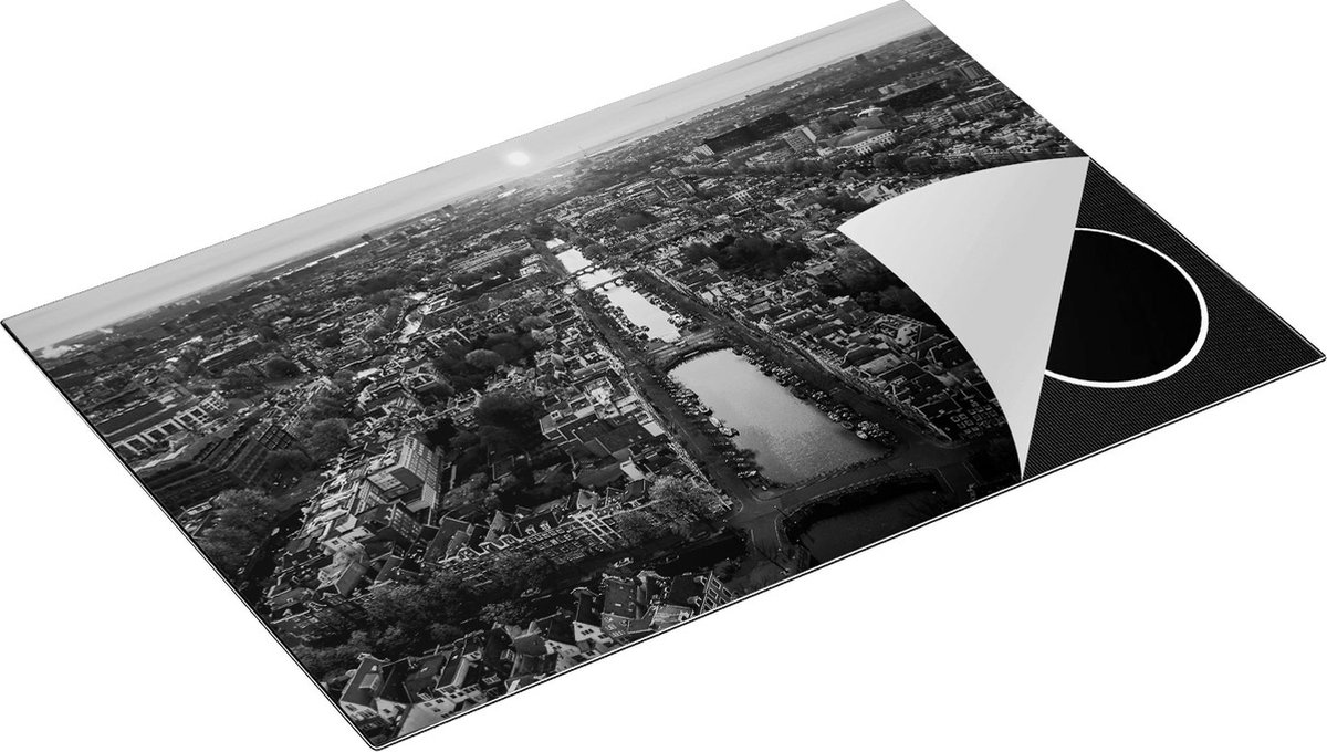Chefcare Inductie Beschermer Bovenaanzicht Amsterdam met Zonsondergang - Zwart Wit - 81x52 cm - Afdekplaat Inductie - Kookplaat Beschermer - Inductie Mat