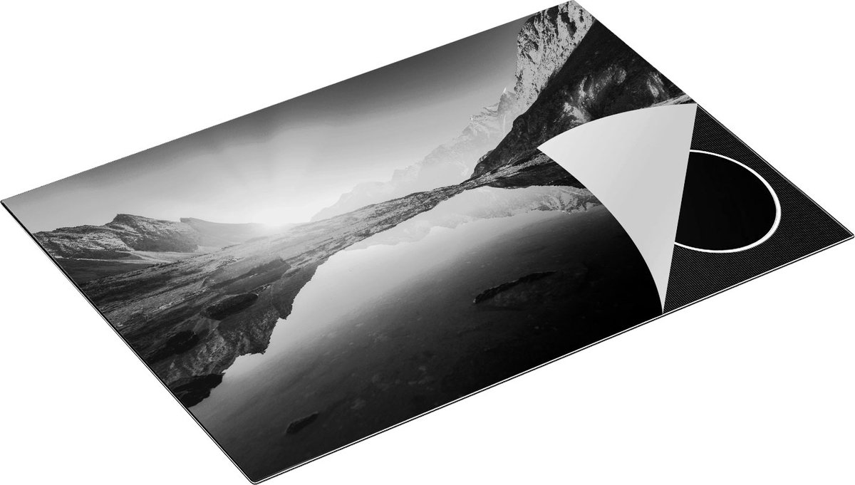 Chefcare Inductie Beschermer Bergen Landschap met Zonsopgang - Zwart Wit - 75x50 cm - Afdekplaat Inductie - Kookplaat Beschermer - Inductie Mat