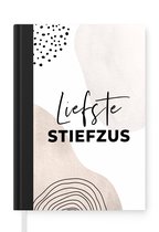 Notitieboek - Schrijfboek - Familie - 'Liefste stiefzus' - Spreuken - Quotes - Notitieboekje klein - A5 formaat - Schrijfblok