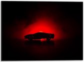 Dibond - Silhouet van Sportauto bij Rood Licht - 40x30cm Foto op Aluminium (Met Ophangsysteem)