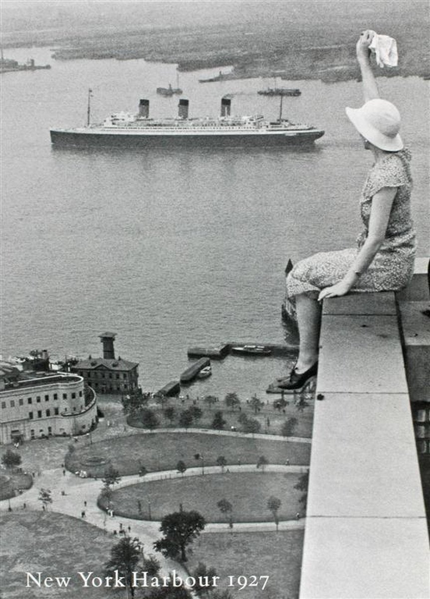 Catch Projecten Poster - New York Harbour - Bettmann Archive - Zwart/Wit - Fotografie - Jaren 80
