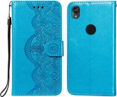 Voor Motorola Moto E6 Flower Vine Embossing Pattern Horizontale Flip Leather Case met Card Slot & Holder & Wallet & Lanyard (Blue)