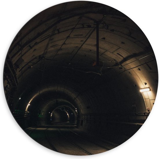 Dibond Wandcirkel - Lege Tunnel van Trein - 60x60cm Foto op Aluminium Wandcirkel (met ophangsysteem)