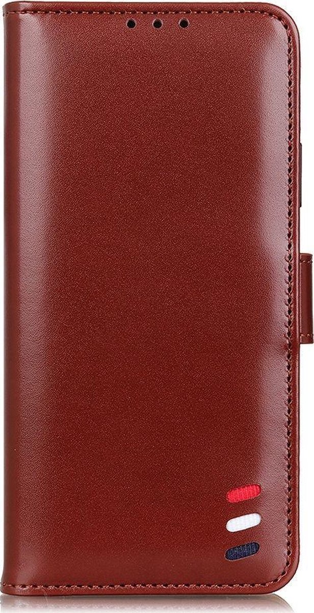 Mobigear Telefoonhoesje geschikt voor Apple iPhone 12 Pro Max Hoesje | Mobigear Stripe Bookcase Portemonnee | Pasjeshouder voor 2 Pasjes | Telefoonhoesje voor Pinpas / OV Kaart / Rijbewijs - Bruin