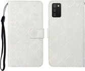 Voor Samsung Galaxy A02s Etnische Stijl Reliëf Patroon Horizontale Flip Leren Case met Houder & Kaartsleuven & Portemonnee & Lanyard (Wit)