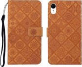 Etnische stijl reliëf patroon horizontale flip lederen tas met houder & kaartsleuven & portemonnee & lanyard voor iPhone XR (bruin)