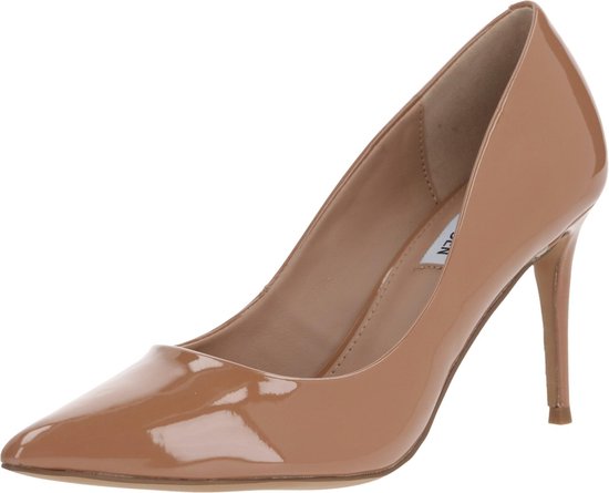 Steve Madden pumps Bruin-39