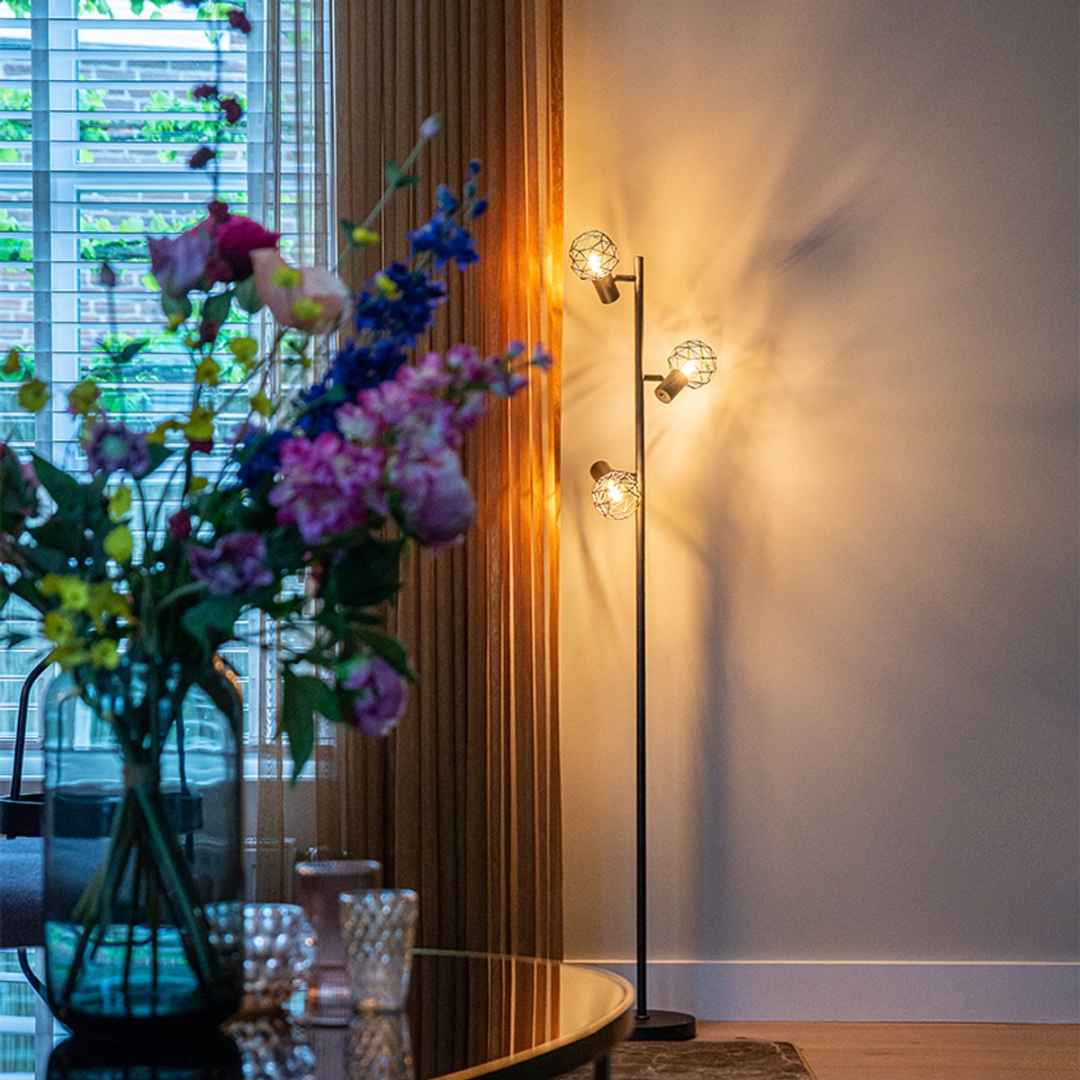 QAZQA mesh - Moderne Vloerlamp | Staande Lamp - 3 lichts - H 150 cm - Zwart - Woonkamer | Slaapkamer | Keuken thumbnail 2
