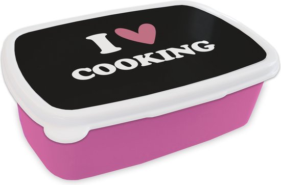 Broodtrommel Roze - Lunchbox - Brooddoos - I love cooking - Koken - Hartje - Kookliefhebber - Kok - Spreuken - 18x12x6 cm - Kinderen - Meisje Broodtrommel Roze - Lunchbox - Brooddoos - I love cooking - Koken - Hartje - Kookliefhebber - Kok - Spreuken - 18x12x6 cm - Kinderen - Meisje