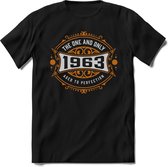 1963 The One And Only | Feest Kado T-Shirt Heren - Dames | Goud - Zilver | Perfect Verjaardag Cadeau Shirt | Grappige Spreuken - Zinnen - Teksten |