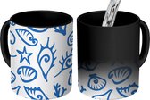 Magische Mok - Foto op Warmte Mokken - Koffiemok - Schelpen - Blauw - Zee - Marine - Patronen - Magic Mok - Beker - 350 ML - Theemok