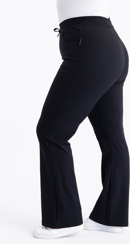 Zwarte Broek/Pantalon van Je m'appelle - Dames - Plus Size - Travelstof - Maat  50 - 1... | bol.com