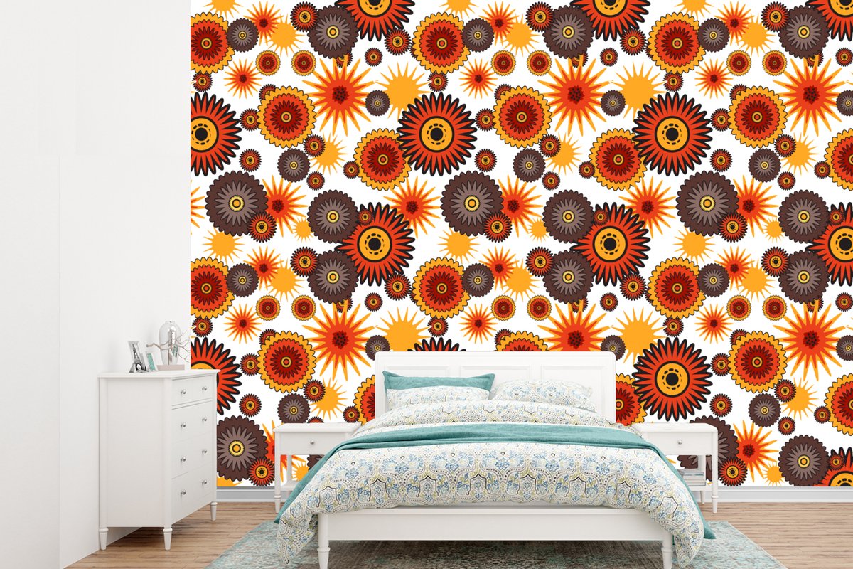 Behang - Fotobehang Design - Retro - Oranje - Bloemen - Breedte 330 cm x hoogte 240 cm