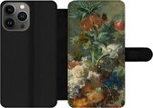 Telefoonhoesje Geschikt voor iPhone 13 Pro Max telefoonhoesje - Stilleven met bloemen - Schilderij van Jan van Huysum - Met vakjes - Wallet case met magneetsluiting