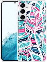 Galaxy S22+ Hoesje Design Feathers - Designed by Cazy